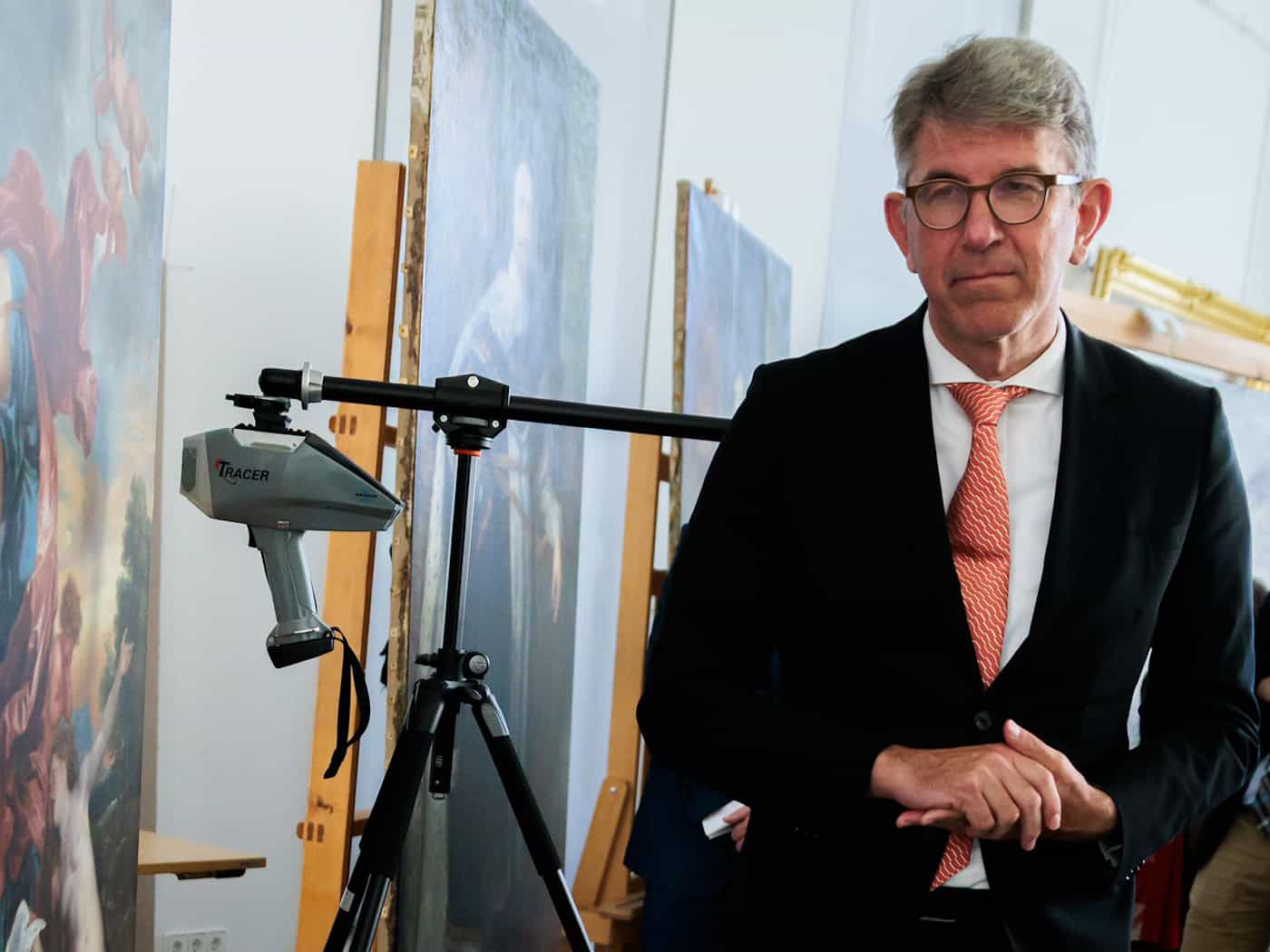 Wolfram Weimer (parteilos), Staatsminister für Kultur und Medien, besuchte am Donnerstag Potsdam. / Foto: Carsten Koall/dpa