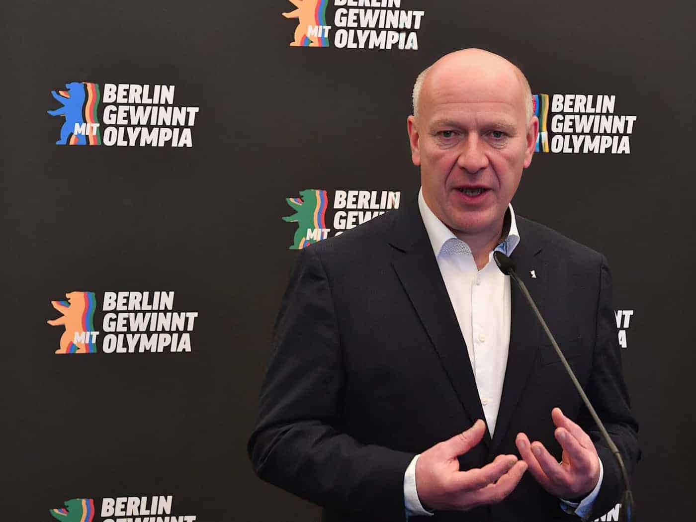 Der Regierende Bürgermeister Kai Wegner: Eindrucksvolle Bürgercharta  / Foto: Paul Zinken/dpa