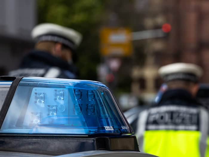 In Berlin ist die Polizei gleich zu zwei Unfällen gerufen worden, bei denen E-Scooter-Fahrer beteiligt waren. (Symbolbild) / Foto: Philipp von Ditfurth/dpa