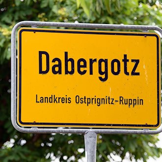 Im Gewerbegebiet Temnitzpark in Dabergotz soll ein neuer Fleischverarbeitungsbetrieb entstehen. (Symbolbild)  / Foto: Soeren Stache/dpa-Zentralbild/ZB