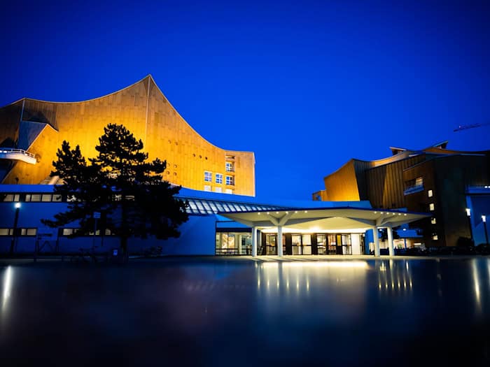Eines der Berliner Wahrzeichen: die Philharmonie. (Archivbild) / Foto: Christoph Soeder/dpa