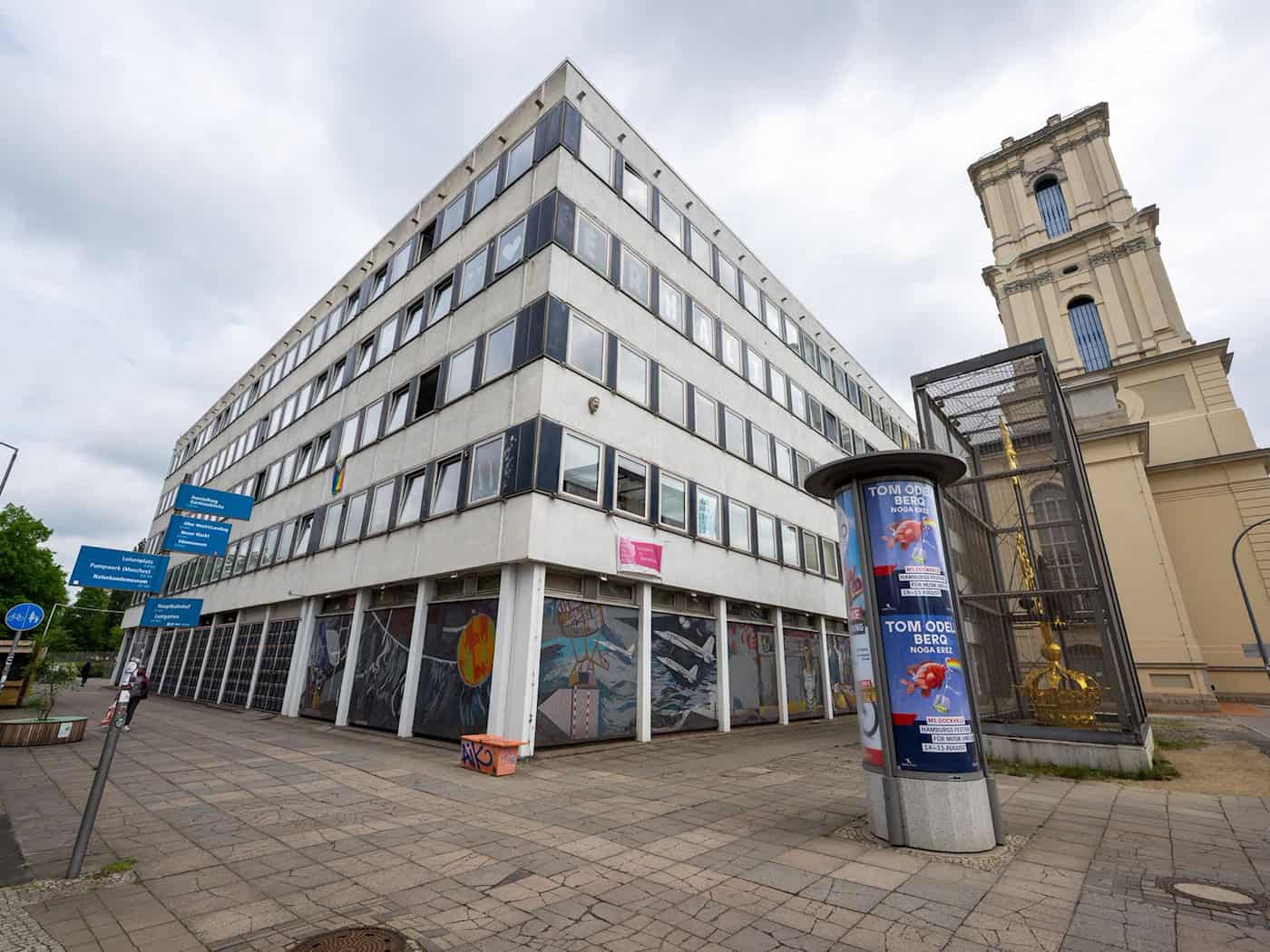 Auch das Potsdamer Rechenzentrum präsentiert sich am «Tag der Baukultur». (Archivbild) / Foto: Soeren Stache/dpa