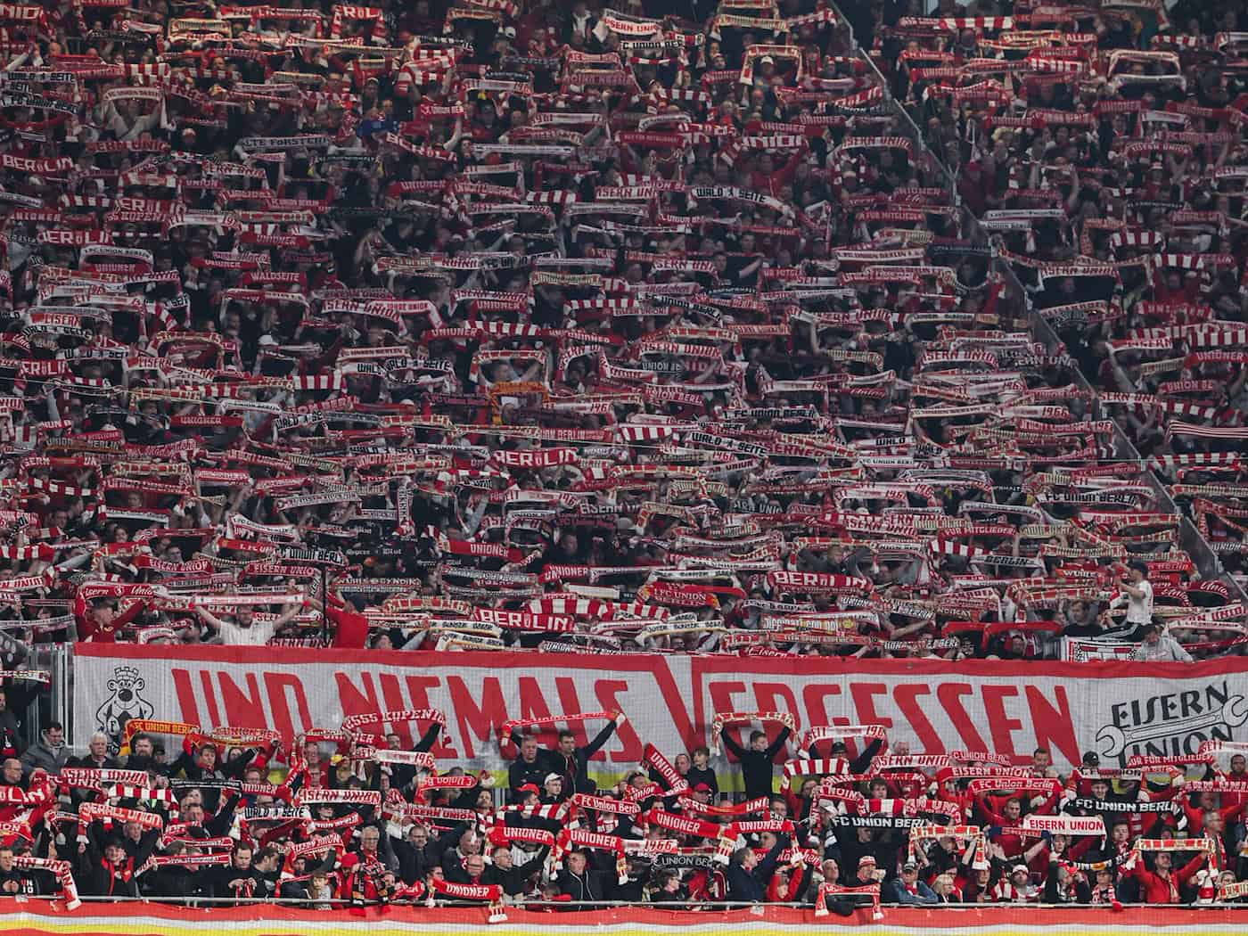 Union Berlin hat eine große Fan-Basis und steigende Mitgliederzahlen. (Archivbild)  / Foto: Jan Woitas/dpa