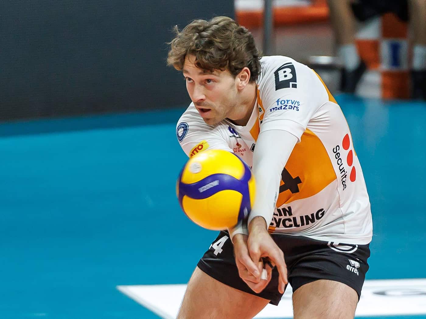 Libero Kyle Dagostino peilt mit den Volleys den nächsten Meistertitel an. (Archivbild) / Foto: Andreas Gora/dpa
