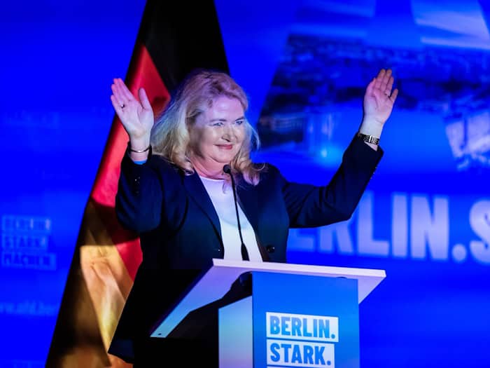 Die Berliner AfD musste mit ihrem Parteitag zum wiederholten Male ins Nachbarland Brandenburg ausweichen.  / Foto: Christoph Soeder/dpa