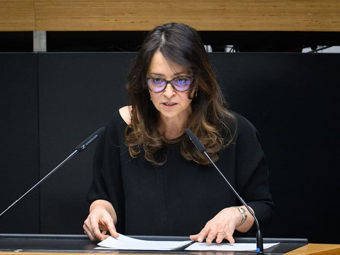 Berlins Justizsenatorin Felor Badenberg (CDU) nimmt Berichte über die Bedrohung von Richtern und Staatsanwälten durch die organisierte Kriminalität «sehr ernst». (Archivbild)  / Foto: Bernd von Jutrczenka/dpa