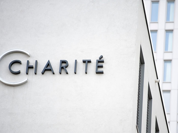 Die Sonderisolierstation der Charité liegt im Virchow-Klinikum. (Archivbild vom 19. Mai)  / Foto: Fabian Sommer/dpa