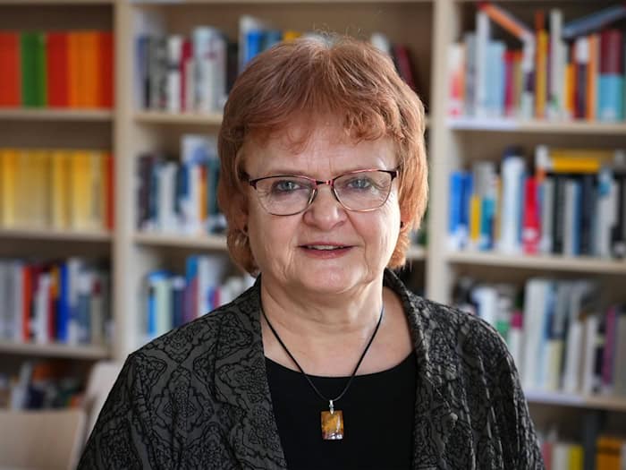 Eine Kommission unter Leitung der Aufarbeitungsbeauftragten Maria Nooke hat einen Bericht zur Prüfung von Stasi-Tätigkeit Brandenburger Abgeordneter vorgelegt. (Archivbild) / Foto: Soeren Stache/dpa