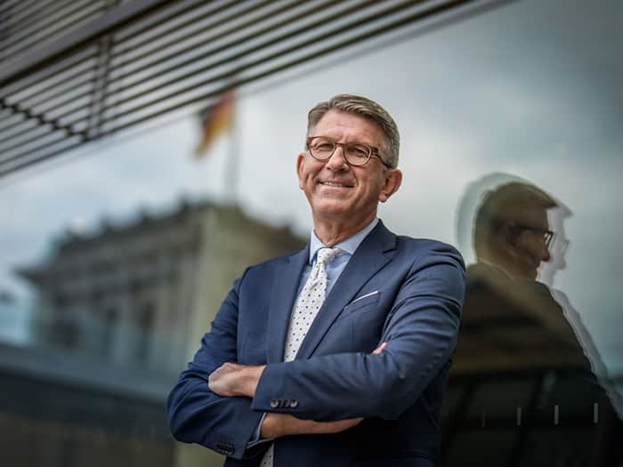 Kulturstaatsminister Wolfram Weimer: Europa sei gefordert, die «Fackel der Aufklärung leuchten zu lassen». (Archivbild) / Foto: Michael Kappeler/dpa