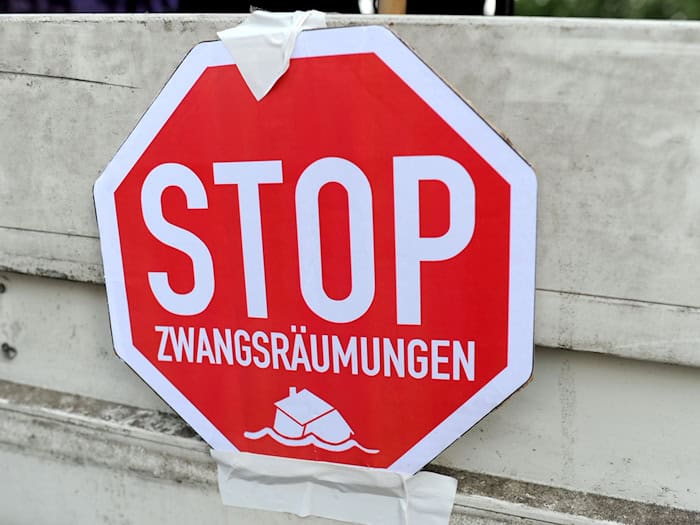 Wohlfahrtsverbände in Brandenburg sehen eine Gefahr, dass Wohnungsverlust und drohende Zwangsräumungen zunehmen. (Symbolbild) / Foto: Angelika Warmuth/dpa