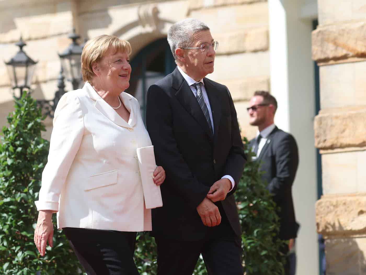 Joachim Sauer begleitet seine Ehefrau und Ex-Bundeskanzlerin Angela Merkel zu ausgewählten Terminen. (Archivbild) / Foto: Karl-Josef Hildenbrand/dpa