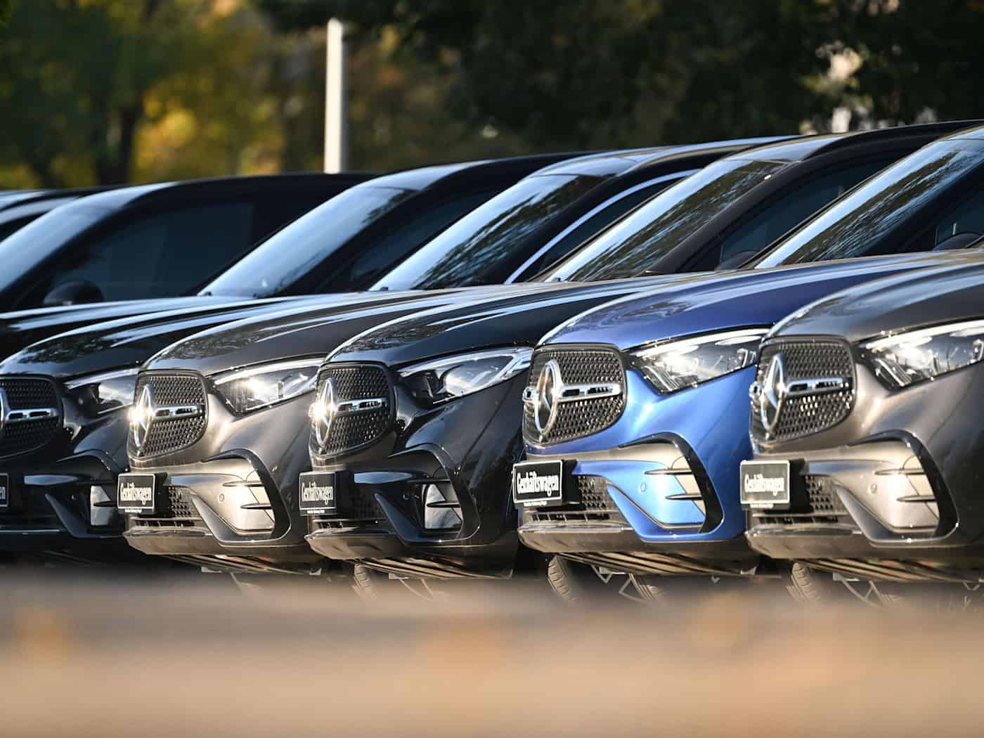 Mercedes-Autohäuser in Berlin und Brandenburg werden verkauft. (Symbolbild) / Foto: Bernd Weißbrod/dpa