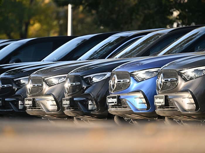 Mercedes-Autohäuser in Berlin und Brandenburg werden verkauft. (Symbolbild) / Foto: Bernd Weißbrod/dpa