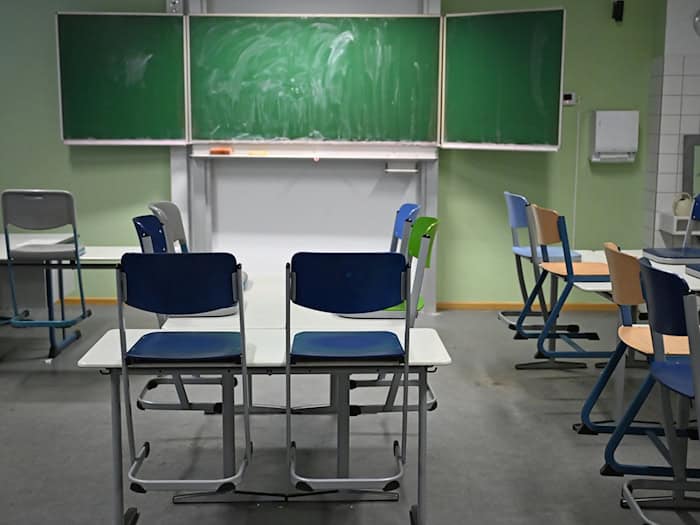 Mit Hilfe einer App sollen Schulen künftig sauberer werden. (Archivbild) / Foto: Michael Brandt/dpa