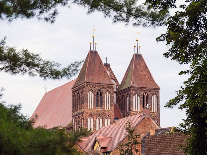 Die Brandenburgischen Sommerkonzerte sind in der St. Nikolaikirche in Luckau eröffnet worden. (Archivbild) / Foto: Soeren Stache/dpa-Zentralbild/ZB
