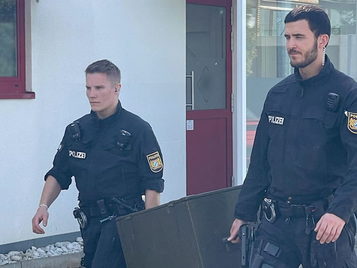 Polizisten finden NS-Devotionalien bei Militaria-Händler