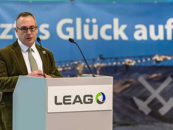 Weniger Chancen für den Osten beim Bau neuer Gaskraftwerke? Der Leag-Vorstandsvorsitzende Adi Roesch will den Wettbewerb annehmen und weiter für Kraftwerke in der Lausitz kämpfen. (Archivbild) / Foto: Frank Hammerschmidt/dpa