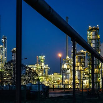 Die den Nordosten Deutschlands mit Treibstoff versorgende PCK Schwedt wird ab Mai nicht mehr auf kasachisches Öl aus der Pipeline Druschba zurückgreifen können. (Archivbild) / Foto: Patrick Pleul/dpa