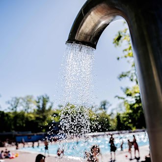Am Sonntag erwartet der Wetterdienst bis zu 30 Grad in Berlin und Brandenburg. (Symbolbild) / Foto: Carsten Koall/dpa
