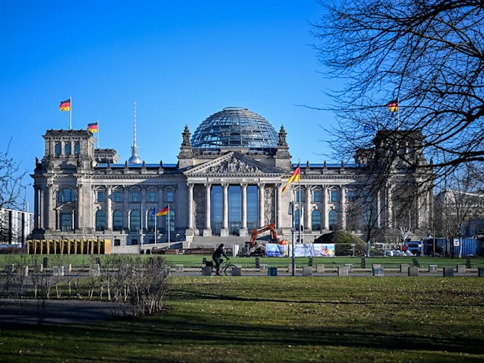 Die Kuppel auf dem Reichstag ist nur eines der besuchbaren Highlights. (Archivbild) / Foto: Soeren Stache/dpa