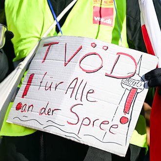 Eine Lösung im Tarifstreit bei den Vivantes-Tochterfirmen in Berlin war auch in der neunten Verhandlungsrunde nicht in Sicht.  / Foto: Sebastian Gollnow/dpa