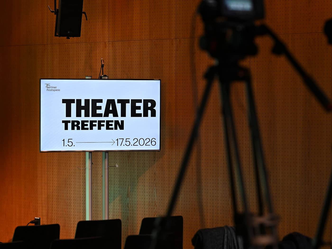 Für das Theatertreffen werden jährlich die «zehn bemerkenswertesten Inszenierungen» nach Berlin eingeladen. (Archivbild) / Foto: Jens Kalaene/dpa