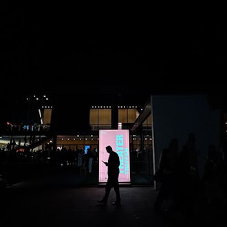 Das Theatertreffen läuft noch bis 17. Mai.  / Foto: Julia Kilian/dpa