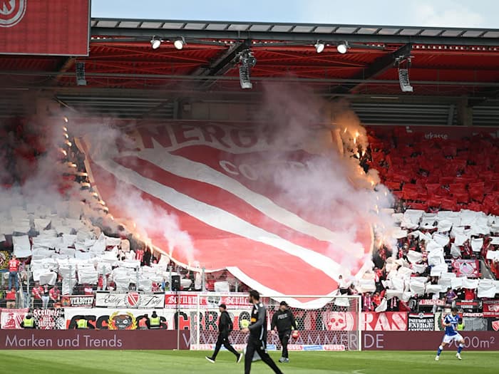 Energie Cottbus ist in die 2. Bundesliga aufgestiegen.  / Foto: Jens Niering/dpa