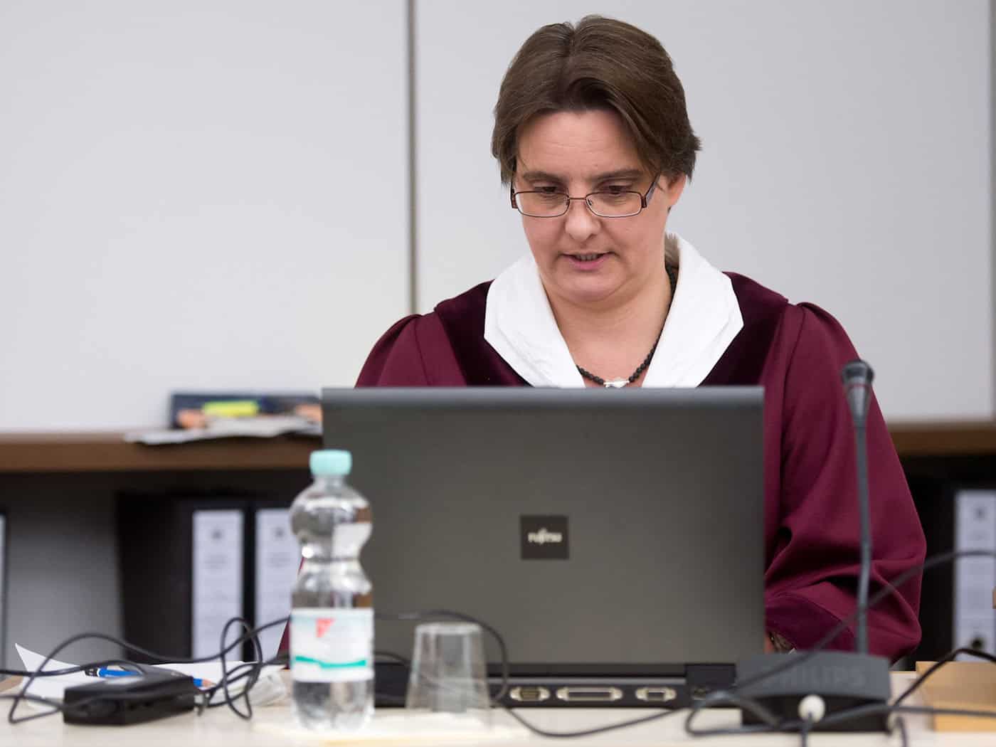 Claudia Gorf als Vertreterin der Bundesanwaltschaft bei einem Prozess im November 2015 in Celle. (Archivbild)  / Foto: picture alliance / dpa