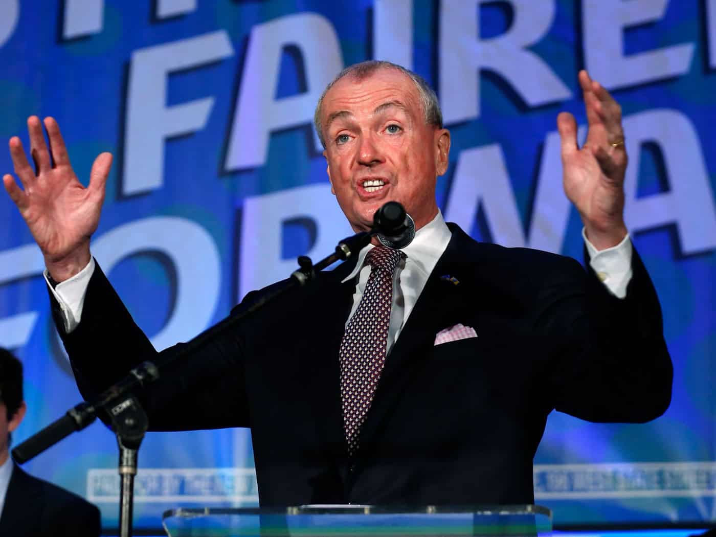 Phil Murphy bei seiner Wahl zum Gouverneur von New Jersey. (Archivbild) / Foto: Noah K. Murray/AP/dpa