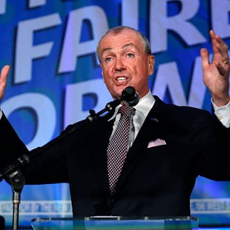 Phil Murphy bei seiner Wahl zum Gouverneur von New Jersey. (Archivbild) / Foto: Noah K. Murray/AP/dpa