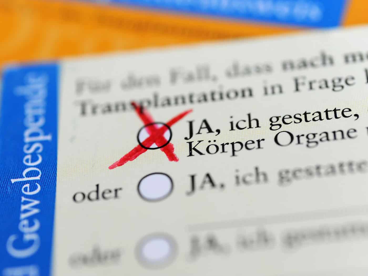 In Deutschland müssen spätere Spender zu Lebzeiten oder stellvertretend die Angehörigen einer Organentnahme explizit zustimmen. (Symbolbild) / Foto: Marie Reichenbach/dpa