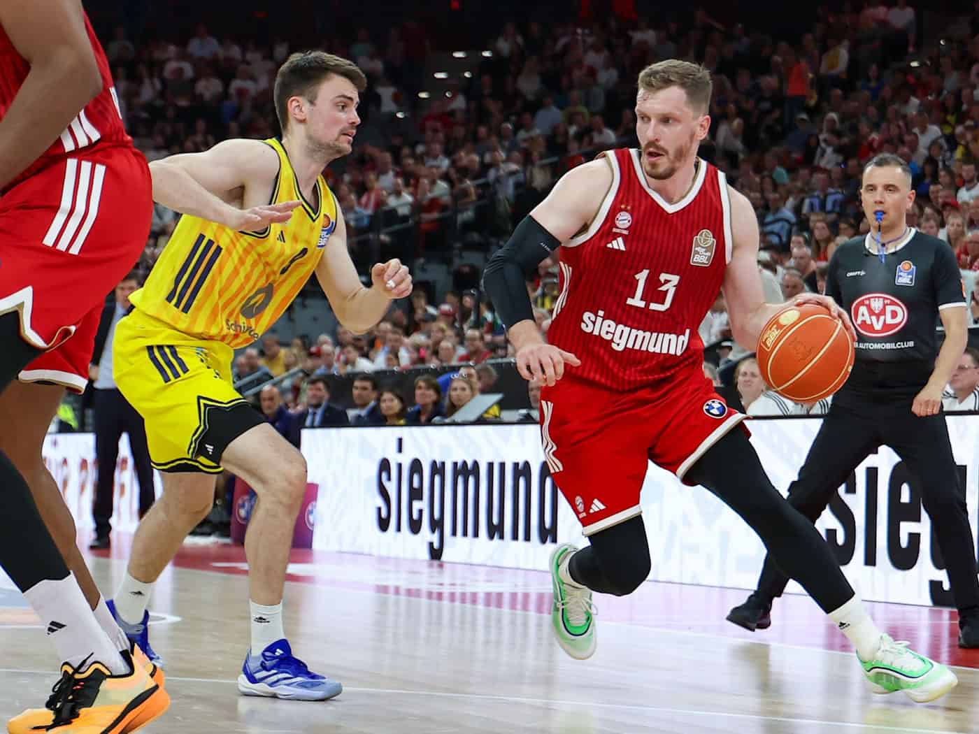 Bald in der NBA Europe? Alba gegen Bayern. (Archivbild) / Foto: Matthias Stickel/dpa