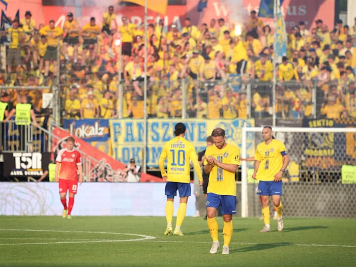Frust in Gelb: Lok Leipzig bleibt viertklassig. / Foto: Karl-Josef Hildenbrand/dpa