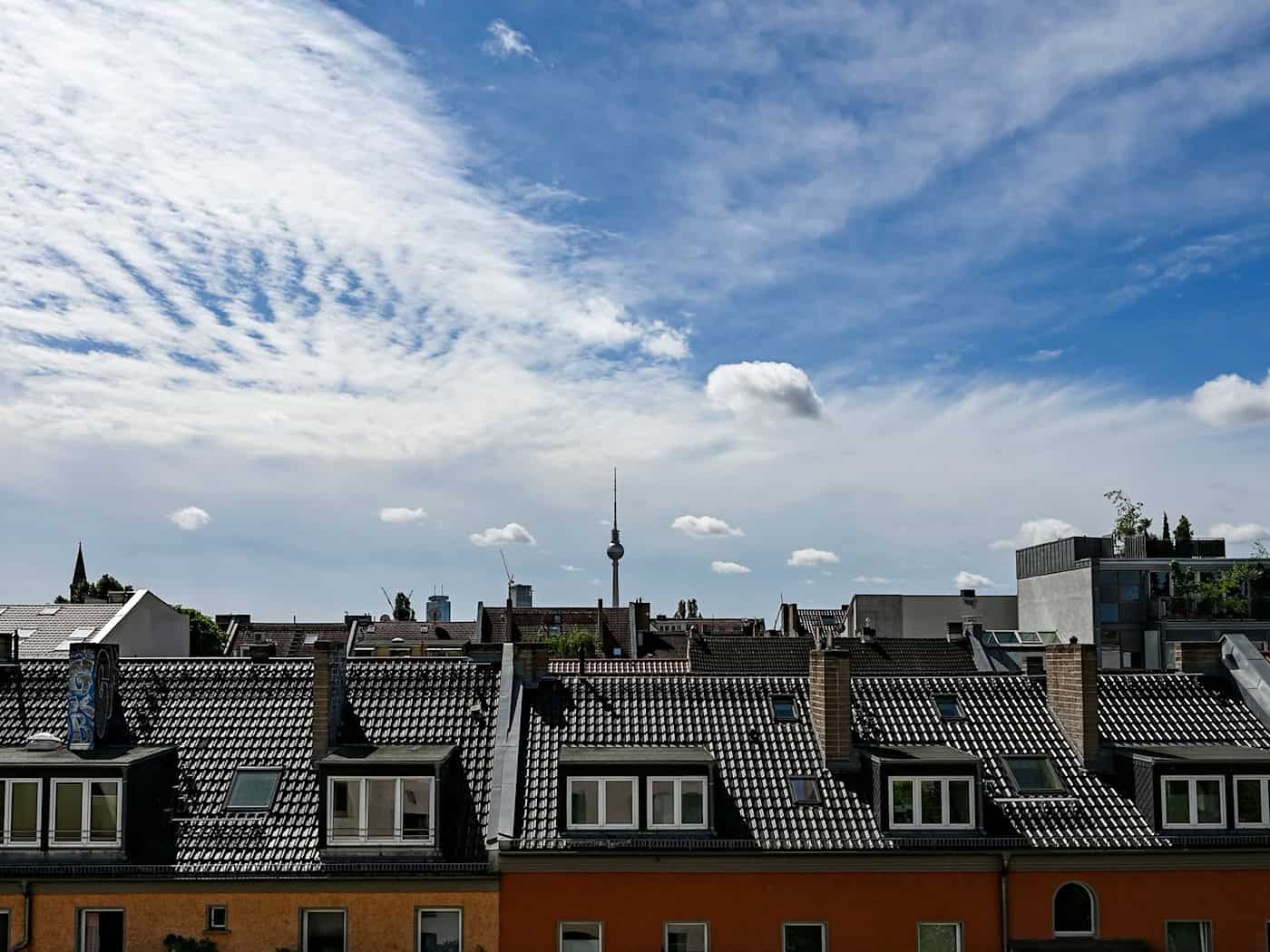 Berlins Bewohner sind im Bundesvergleich eher unzufriedener. (Symbolbild) / Foto: Jens Kalaene/dpa