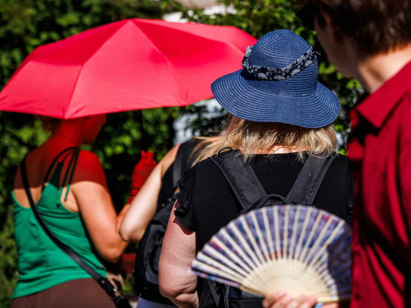 Oft wählen Menschen wegen Kreislaufproblemen den Notruf. (Symbolbild) / Foto: Carsten Koall/dpa