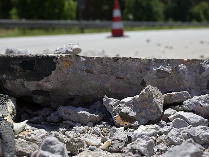 Die große Hitzewelle ist vorüber, jetzt werden die Schäden eifrig repariert. (Symbolbild) / Foto: Michael Bahlo/dpa