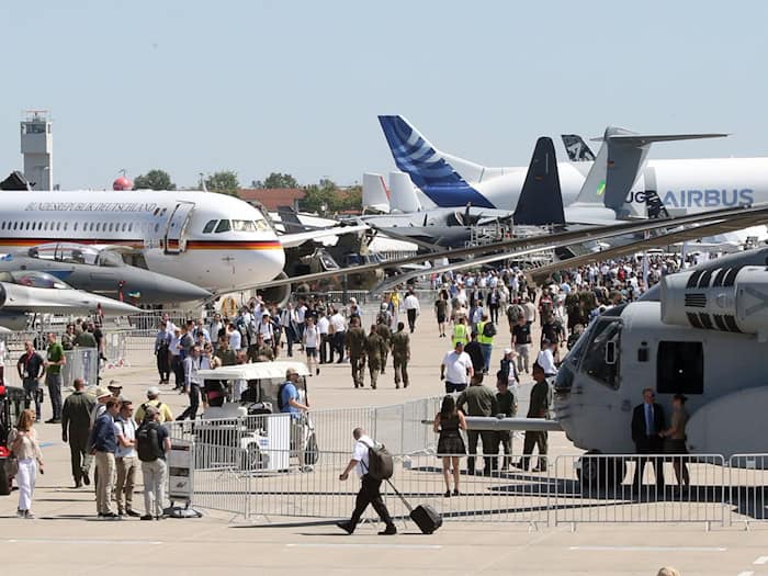 Die ILA findet alle zwei Jahre statt. 2024 kamen rund 95.000 Besucher zu der Messe. (Archivbild) / Foto: Wolfgang Kumm/dpa