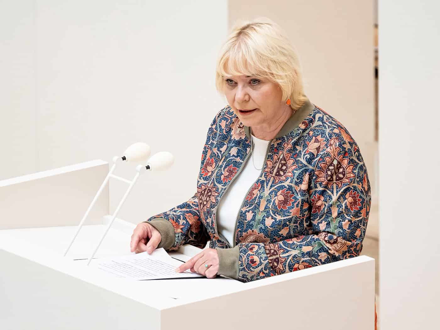 Brandenburgs Landtagspräsidentin Ulrike Liedtke hat sich anlässlich des Nationalen Veteranentages bei einer Feierstunde des Landtags geäußert. (Archivbild) / Foto: Fabian Sommer/dpa