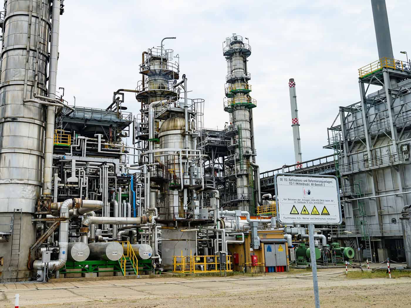 Wie geht es weiter bei der Ölraffinerie PCK in Schwedt? Im Mai stoppte Russland die Lieferung von kasachischem Öl via Druschba-Pipeline. (Archivbild) / Foto: Patrick Pleul/dpa