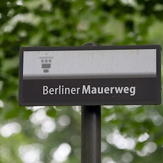 Der Mauerweg wurde auf einem Kilometer im Norden erneuert. (Symbolbild) / Foto: Ralf Hirschberger/dpa-Zentralbild/ZB