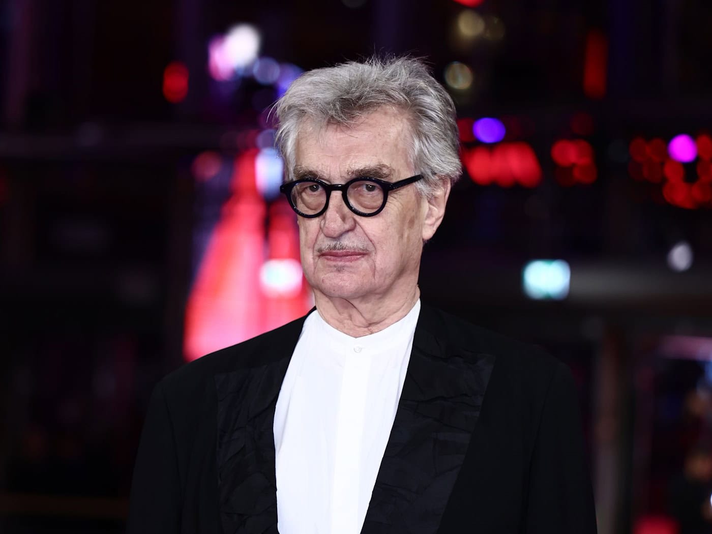 Regisseur Wim Wenders hat angekündigt, seinen Film «Falsche Bewegung» vorerst zurückzuziehen. (Archivbild) / Foto: Christoph Soeder/dpa
