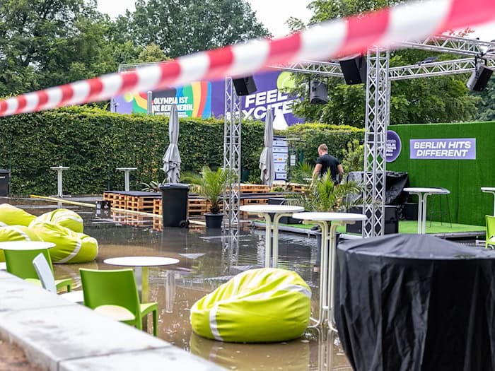 Nach Unwetter: Besucher der Berlin Tennis Open evakuiert