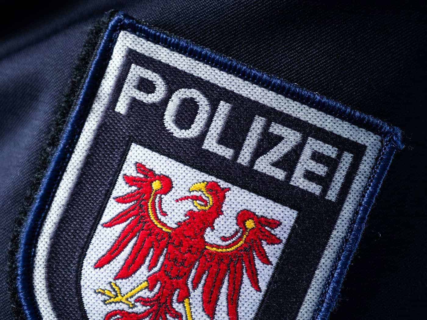 Die Polizei stoppte den Fahrer. (Symbolbild) / Foto: Soeren Stache/dpa