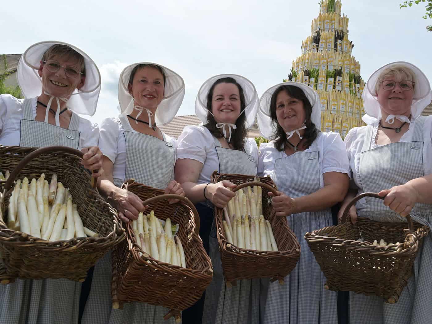 Drei Tage lang wurde in der Spargel-Stadt ausgiebig gefeiert. (Archivbild) / Foto: Michael Bahlo/dpa