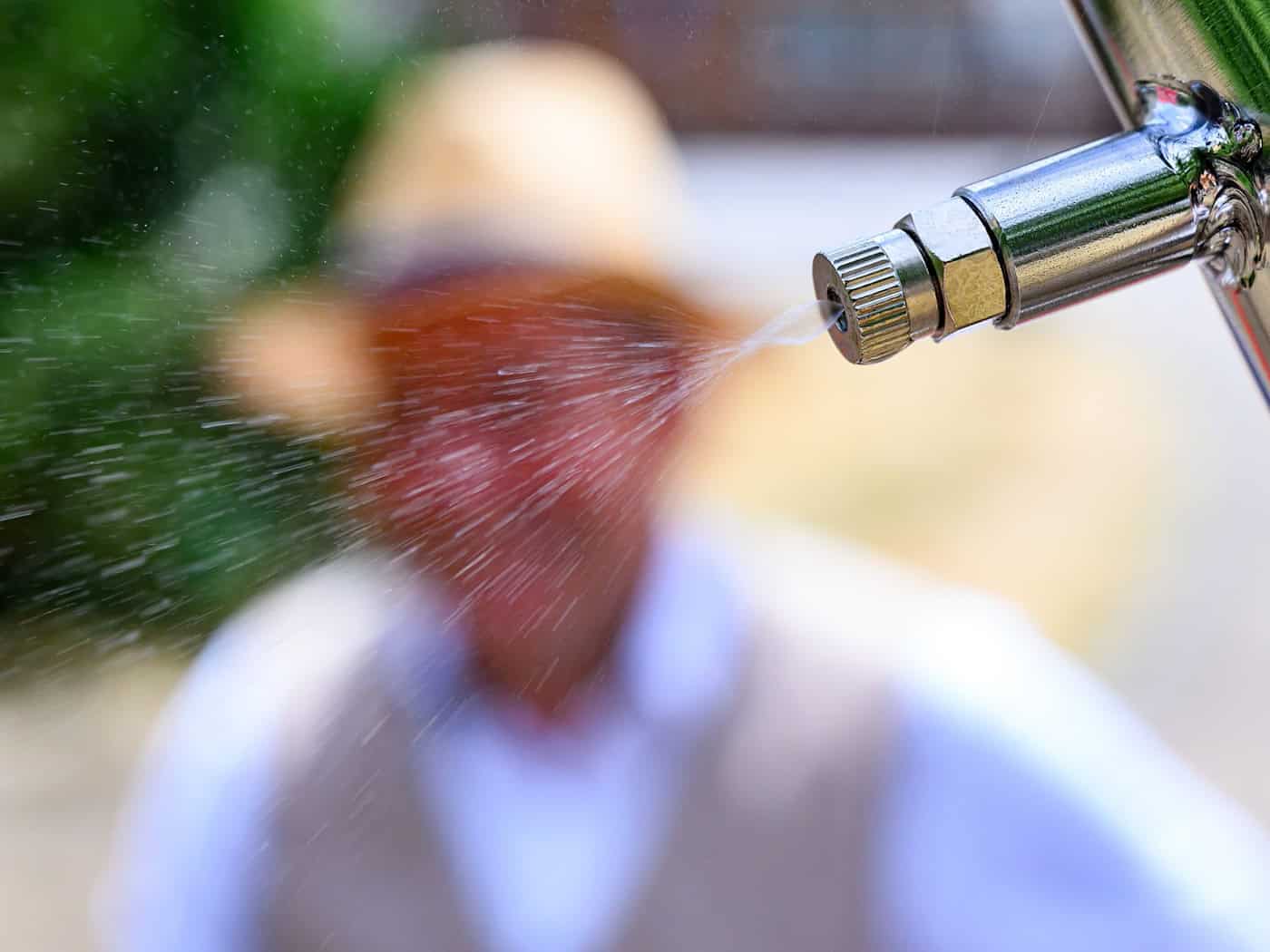 Die Wasserversorger in Brandenburg warnen vor Wasserverschwendung. (Symbolbild) / Foto: Patrick Pleul/dpa