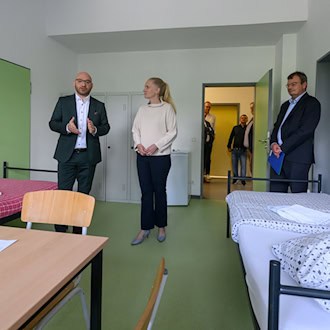 Minister Wilke will Migranten die Möglichkeit geben, ihre Bleibeperspektive aktiv zu verbessern.  / Foto: Patrick Pleul/dpa