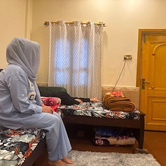 Die afghanische Klägerin im Aufnahmeprogramm der «Menschenrechtsliste» hat wieder Hoffnung. (Foto: Handout) / Foto: ---/Kabul Luftbrücke/dpa
