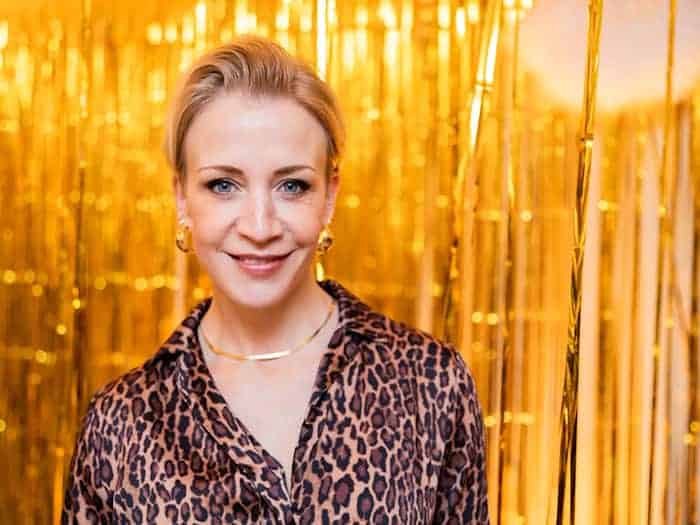 Auch ältere Frauen müssen im Fernsehen sichtbarer sein, findet Schauspielerin Annika Ernst. (Archivbild) / Foto: Christoph Soeder/dpa