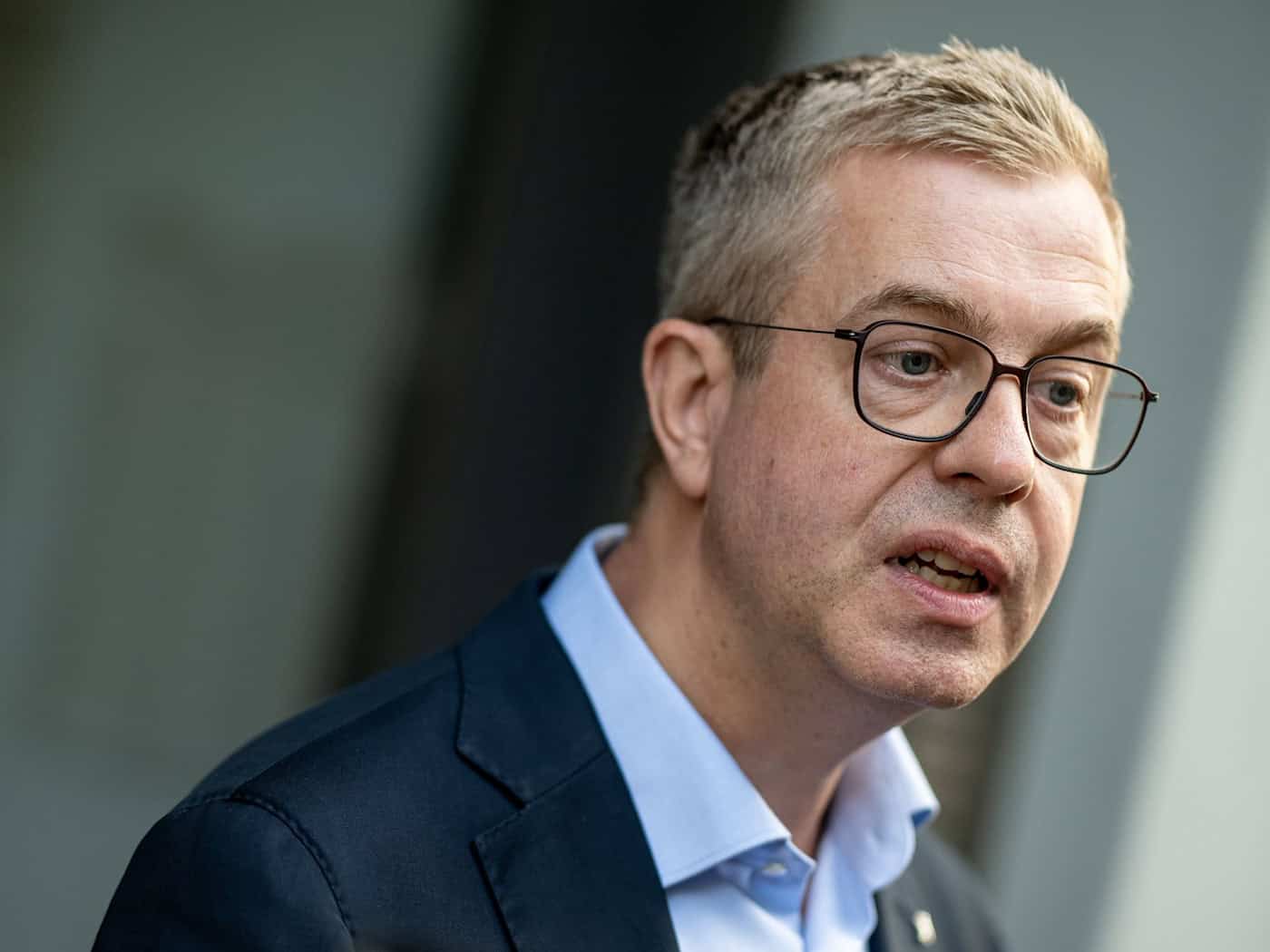 Berlins Finanzsenator Stefan Evers soll neue Aufgaben übernehmen. (Archivbild)  / Foto: Fabian Sommer/dpa